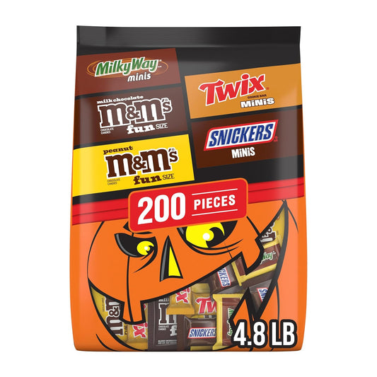 M&M’S, SNICKERS, TWIX and MILKY WAY Halloween milk chocolate candy variety pack, 200 count